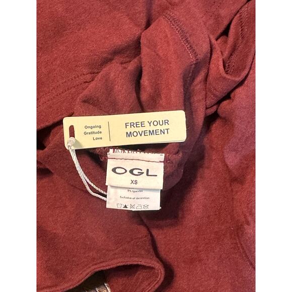 OGL long sleeve  asymetric built-in bra shirt Size XS NWT - Picture 4 of 4